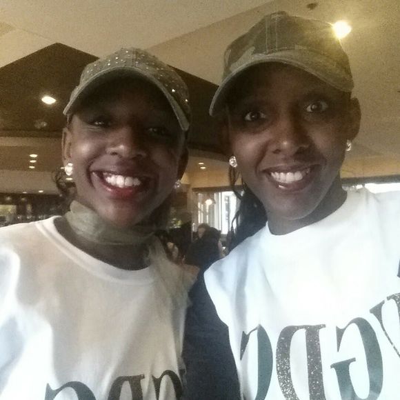 Meet your Posher, Trish - Picture 1 of 1